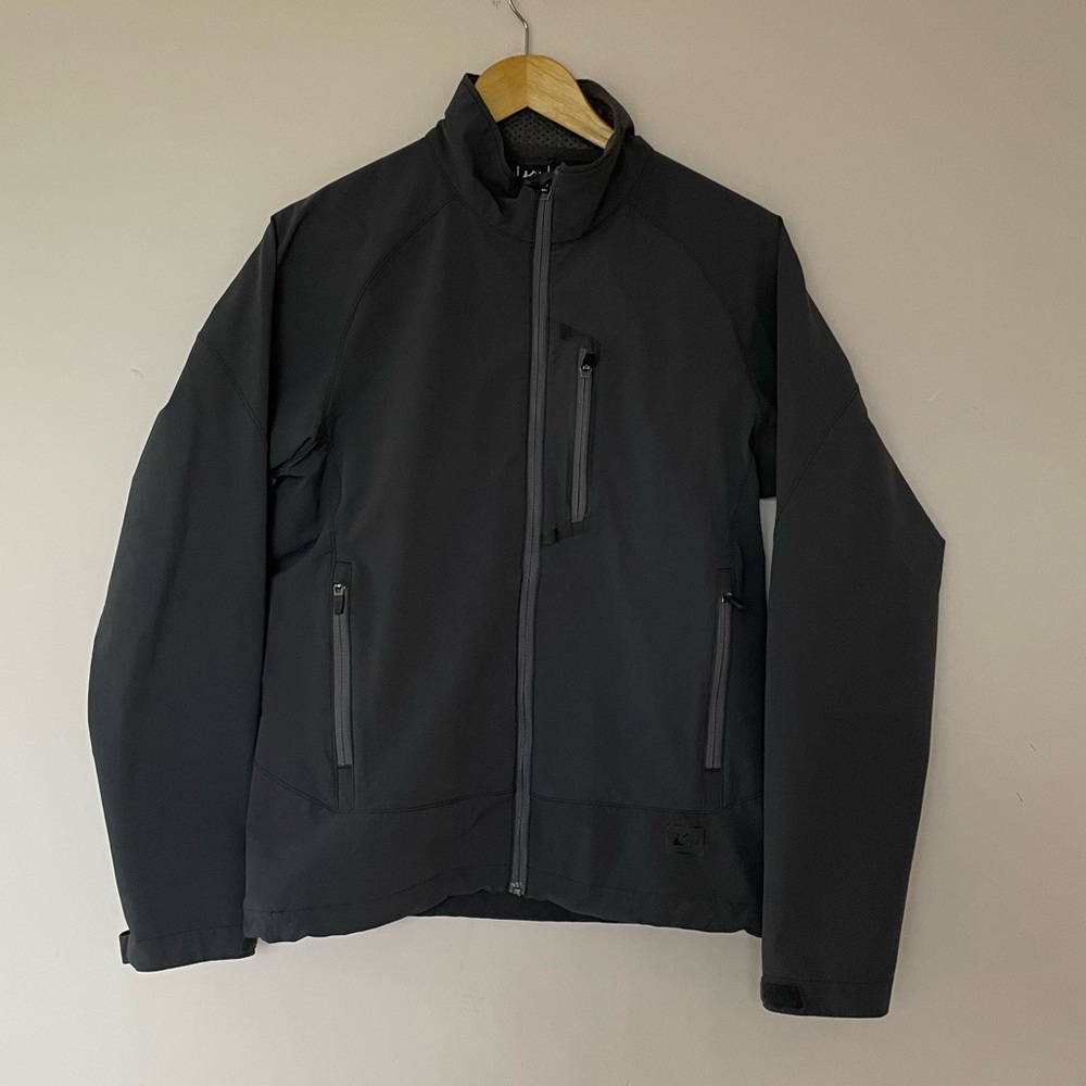 REI Jacket Mens S Gray Full  Zip SoftShell Fleece Lined Outdoors Pockets Hiking
